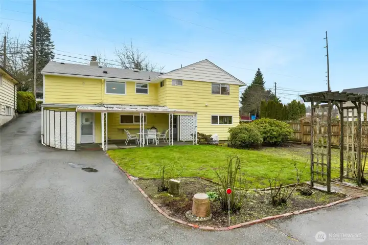 Shared driveway between homes on left of this photo