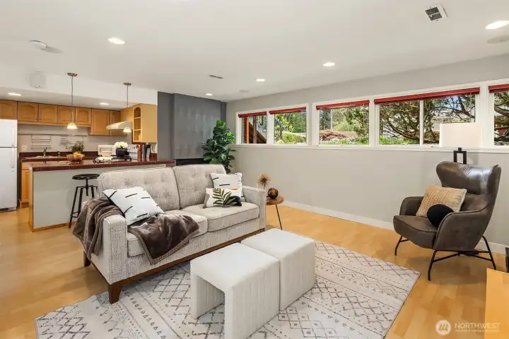 Note the full kitchen and fireplace to the rear