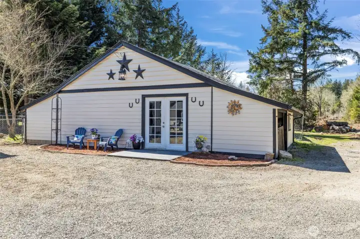 Finished Barn/ADU w/double doors & 2 large storage areas for wood, hay and built in chicken coupe!
