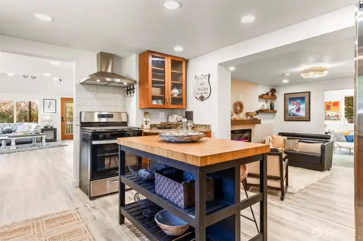 Partial View of kitchen from Utility Room to living room and Rec Room!