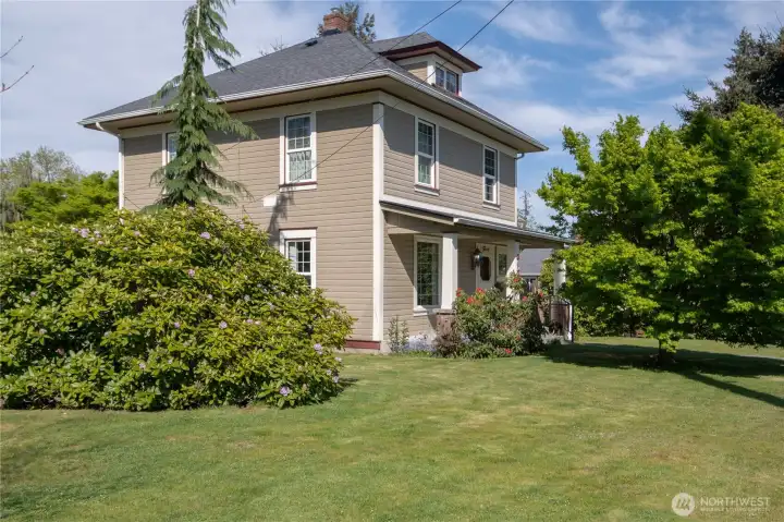 Turn of the century Victorian on an oversize lot
