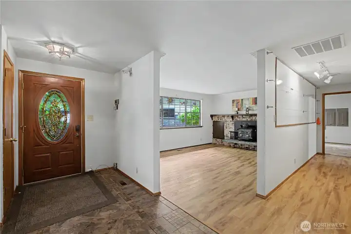 Front living room and main entrance.