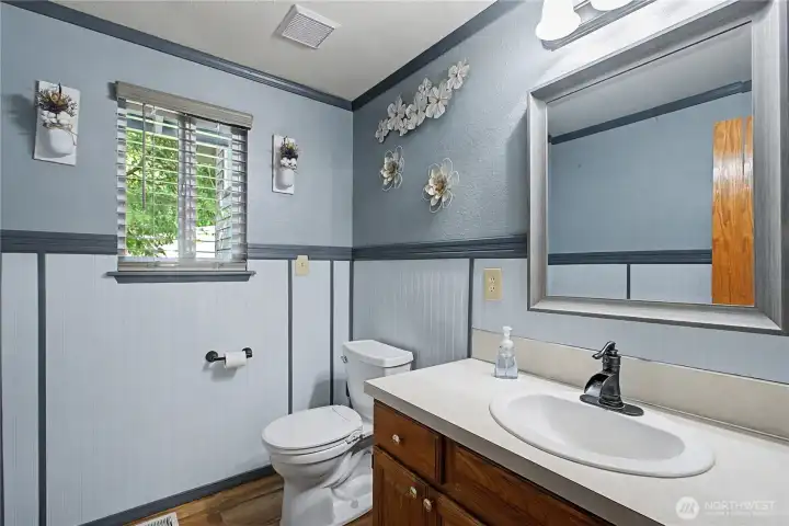Main level bathroom.