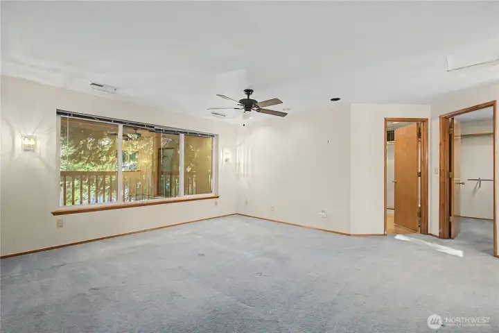 Upstairs Primary with lake view.