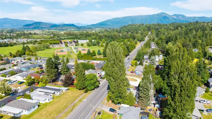 Nearby Bakerview Park and recreation provide opportunities to enjoy the outdoors just moments from home. Nearby Bakerview Park and recreation provide opportunities to enjoy the outdoors just moments from home.