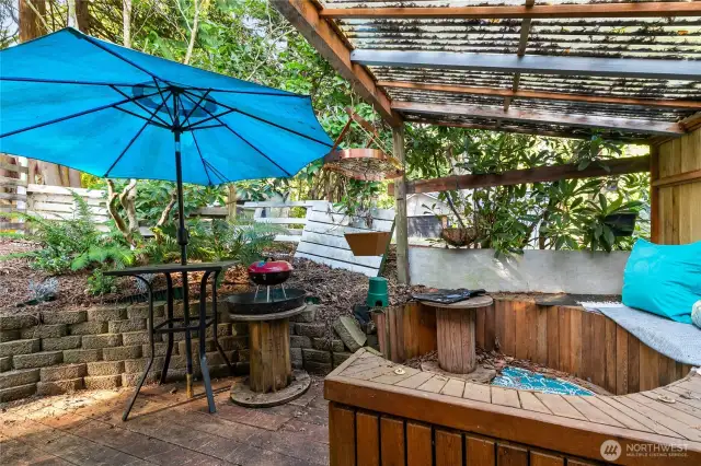 outdoor seating area