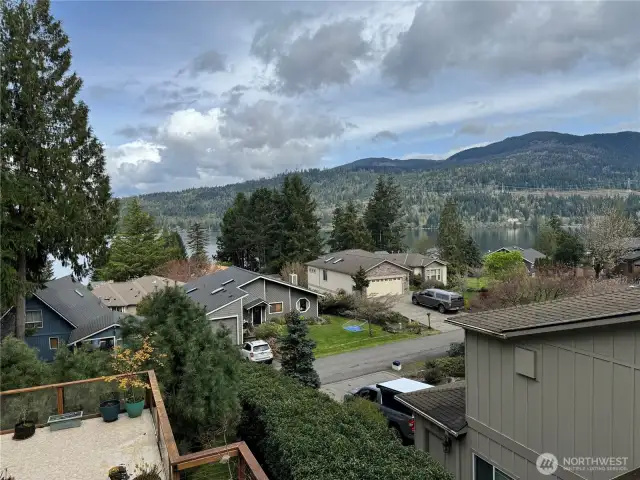 Awesome view of the water.