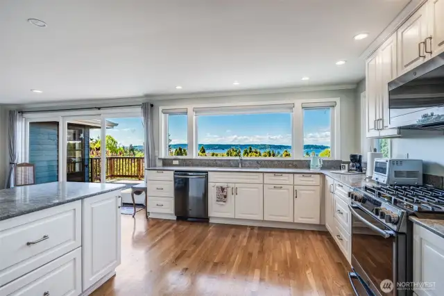 Gorgeous kitchen!