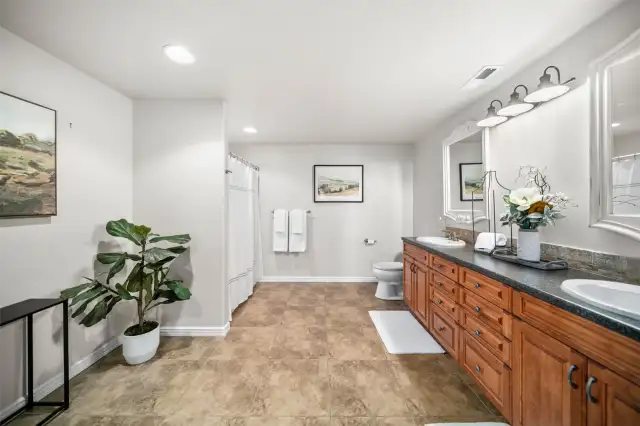 Downstair bath