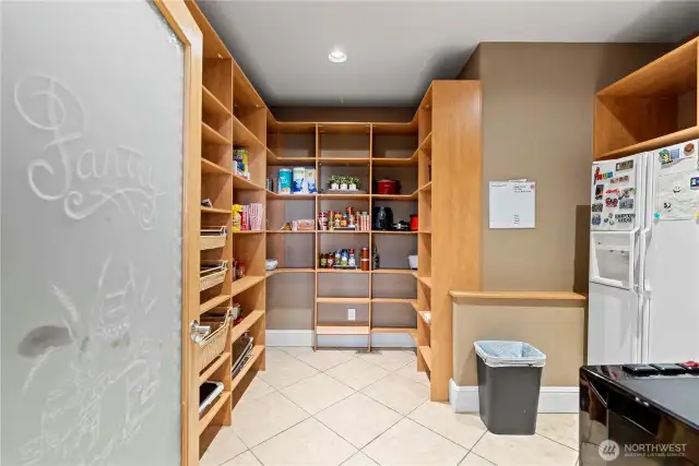 Spacious pantry