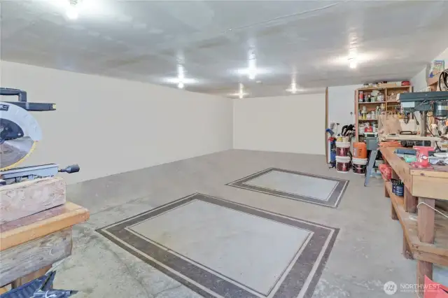 18*28 fully insulated room ADU/ hobby room, photo edited removing items
