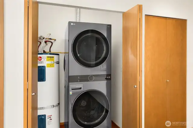 In Unit Washer/Dryer
