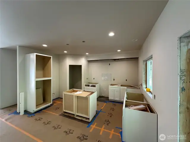 White shaker cabinets with quartz counter tops