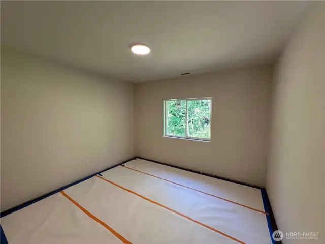 guest bed room with LVP flooring