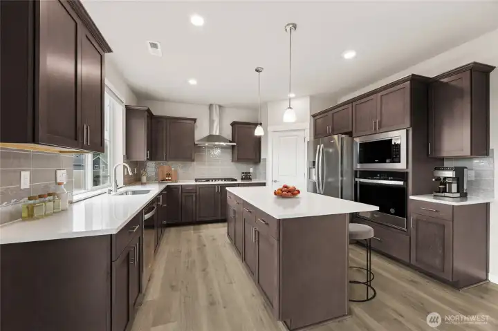 Photos are for representational purposes only. Colors and options may vary.