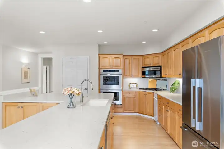 Appliances are newer high end.