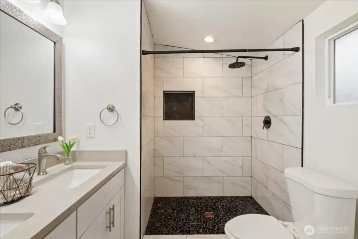 Primary Ensuite bath