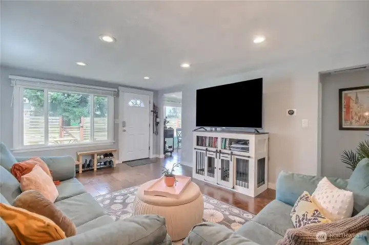 Sun-drenched home fully refreshed in 2017.