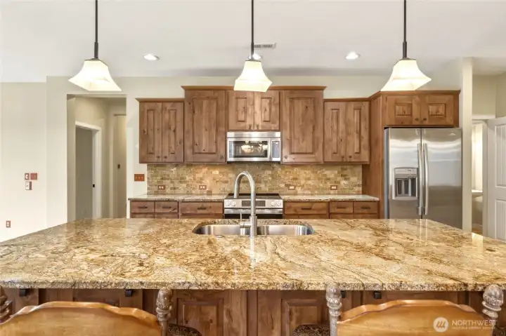 Kitchen/Island area