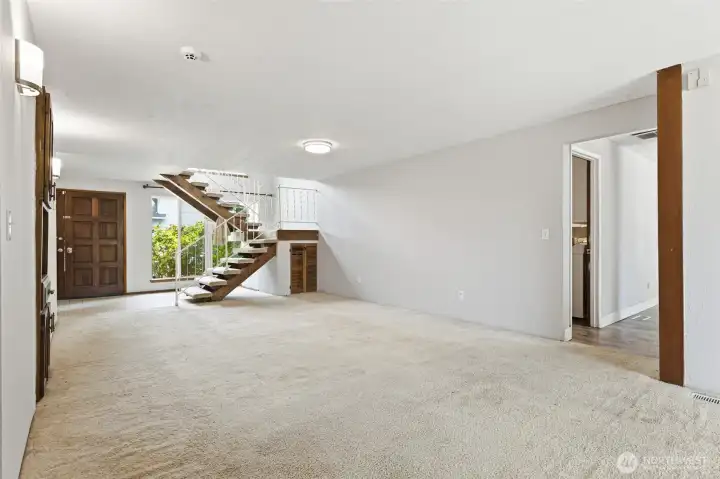 Spacious Living room