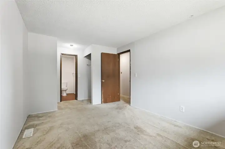 Additional main level guest bedroom with access to guest bathroom