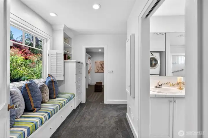 Entrance to primary suite
