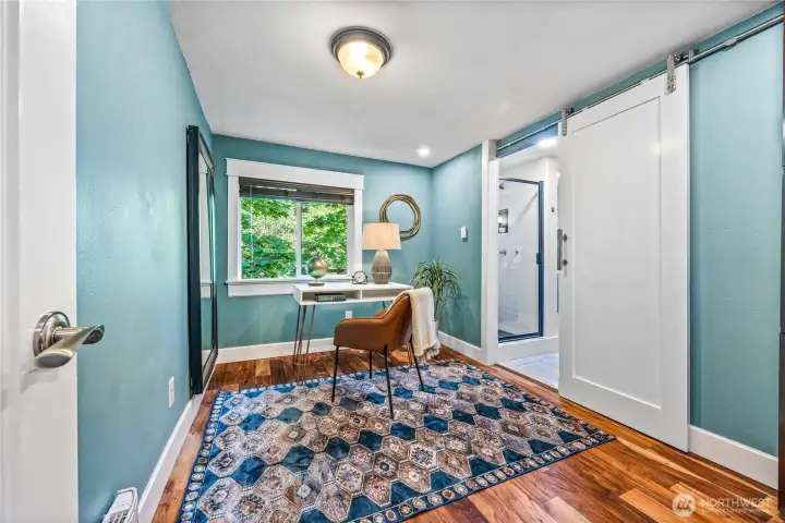 Upper Office/Bedroom with ensuite