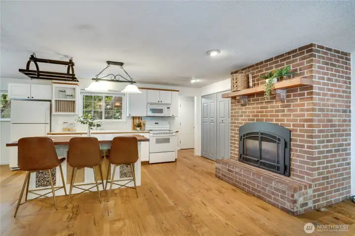 Bright, open, and full of possibility, the kitchen serves as the heart of the home and everyday life. Bright, open, and full of possibility, the kitchen serves as the heart of the home and everyday life.