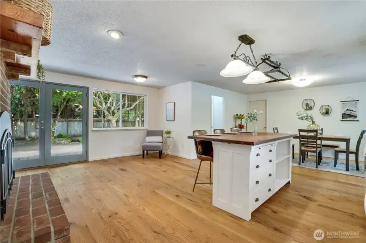 More than just a kitchen, this flexible space includes room for dining, working, relaxing, or creating a gathering place that fits your lifestyle. More than just a kitchen, this flexible space includes room for dining, working, relaxing, or creating a gathering place that fits your lifestyle.