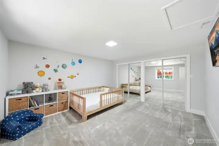 Additional bedroom.
