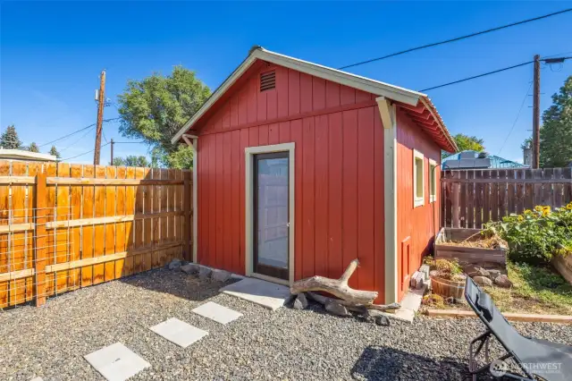 Great little studio has the potential for a multitude of uses-art studio, work shed, or bunk house.