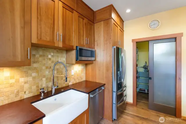 More cabinet space, refrigerator, large sink, instant hot water and Bosch dishwasher