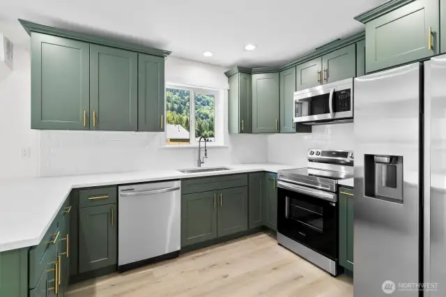 Striking olive green with brushed gold accents.