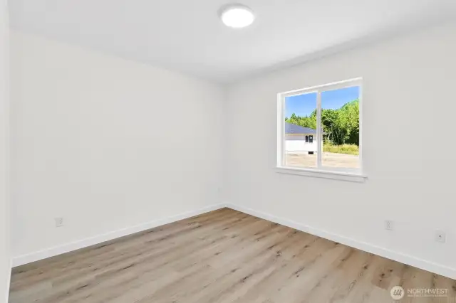 Second bedroom.