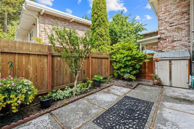Perfect for morning coffee, evening barbecues, or letting pets roam, this low-maintenance space is an extension of the living area.