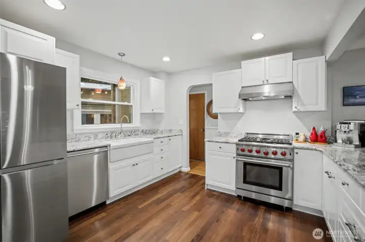 This light and bright cheery kitchen is sure to please the chef in the home with everything you need at your fingertips.