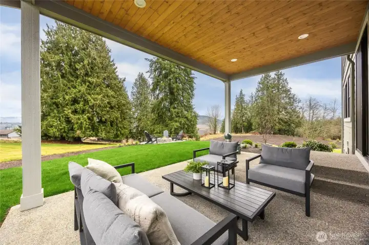 Home does come with covered patio. Photo is representational. Actual home is under construction and materials, colors, and finishes will vary. See site agent for details.