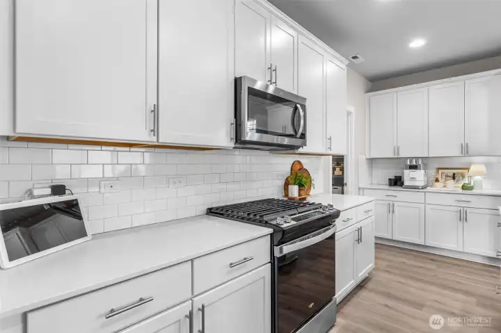 42" cabinets offer abundant storage