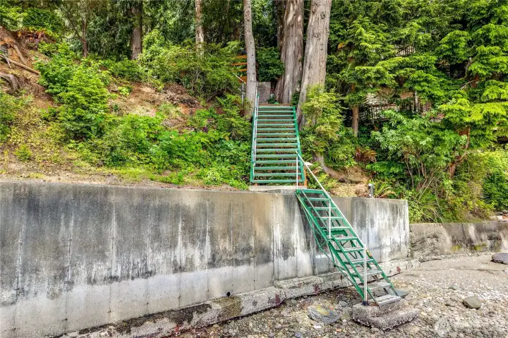 Your private staircases to the beach.