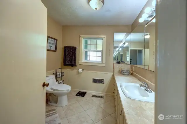 Main floor bathroom