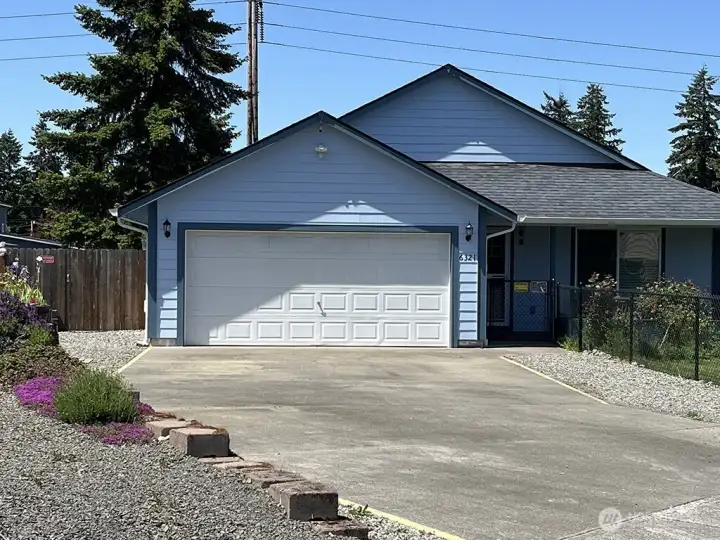 Cute, one-story home on 1/4-acre lot with NO HOA