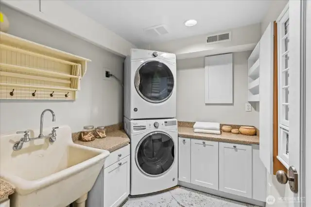 Lower level laundry