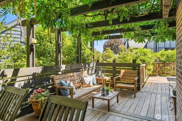 wrap around deck