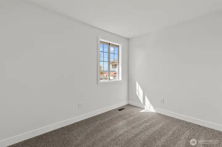 3rd bedroom upper level