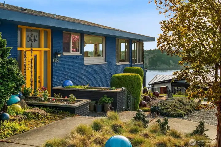 Timeless classic lines flows with nature