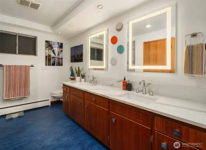 Lower bath Room is an understatement on size. Whoa cool.