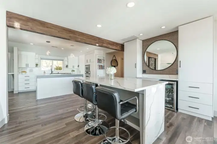 Kitchen / dining room Combo