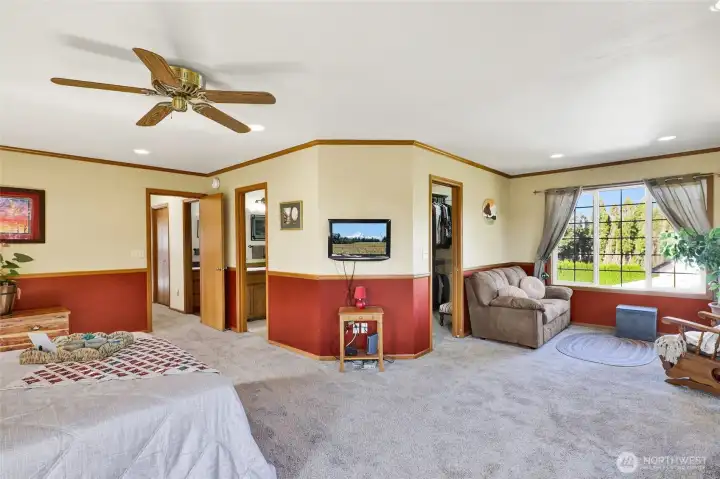 This stunning addition, added 2003, created a luxurious space will captivate you with it's views, privacy, and attention to detail!