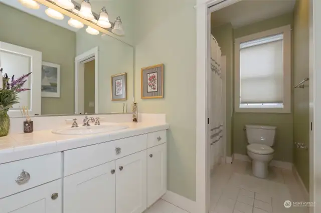 Full Bathroom