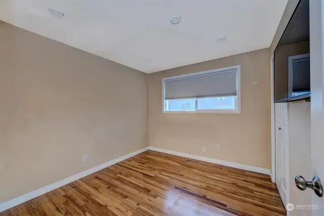 Upper second bedroom